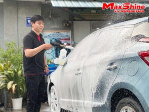 bo thiet bi cham soc xe tai nha